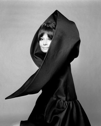 Джан Паоло Барбьери.
Одри Хепберн в Valentino. Vogue Italia. Рим. 1969.
© GIANPAOLOBARBIERI.
Courtesy Gian Paolo Barbieri